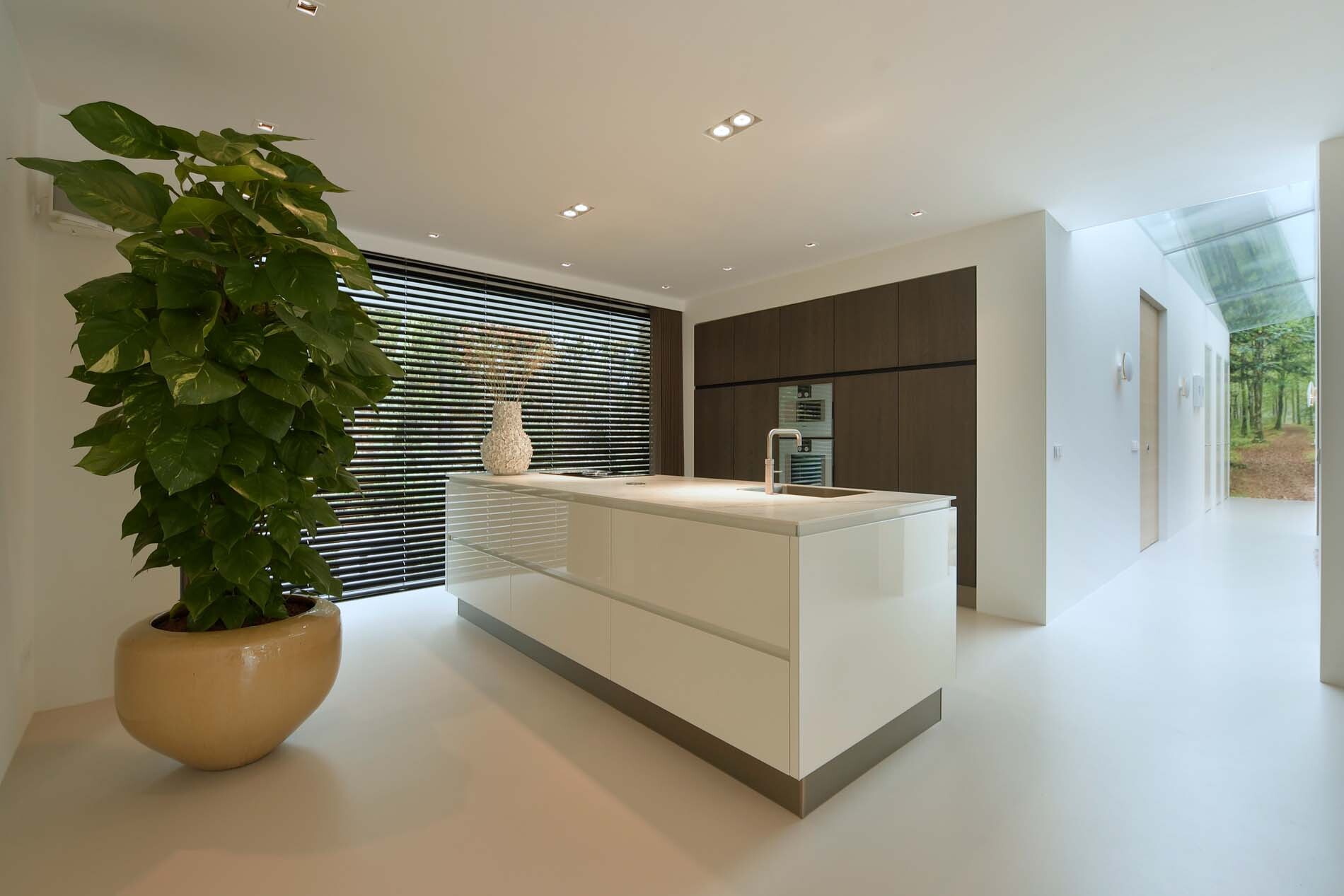 Moderne bungalow in de bossen The Art of Living ASWA Keukens 63